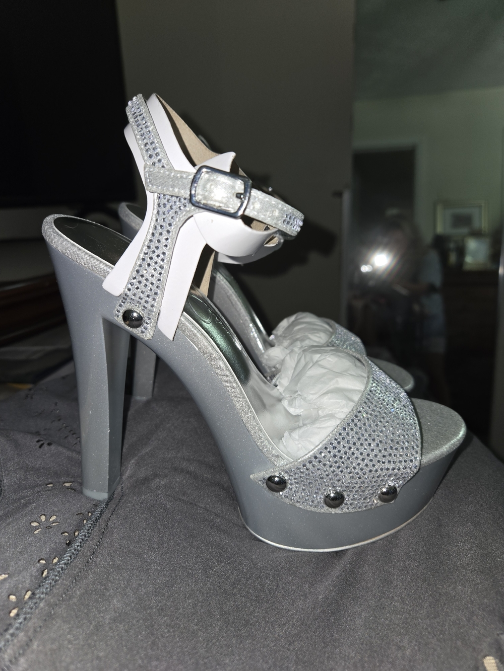 Jessica Simpson Silver Rhinestone Platform Heels - Picture 5 of 5